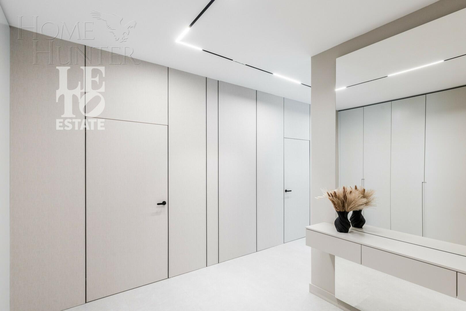 2-этажный коттедж 300 м² с отделкой