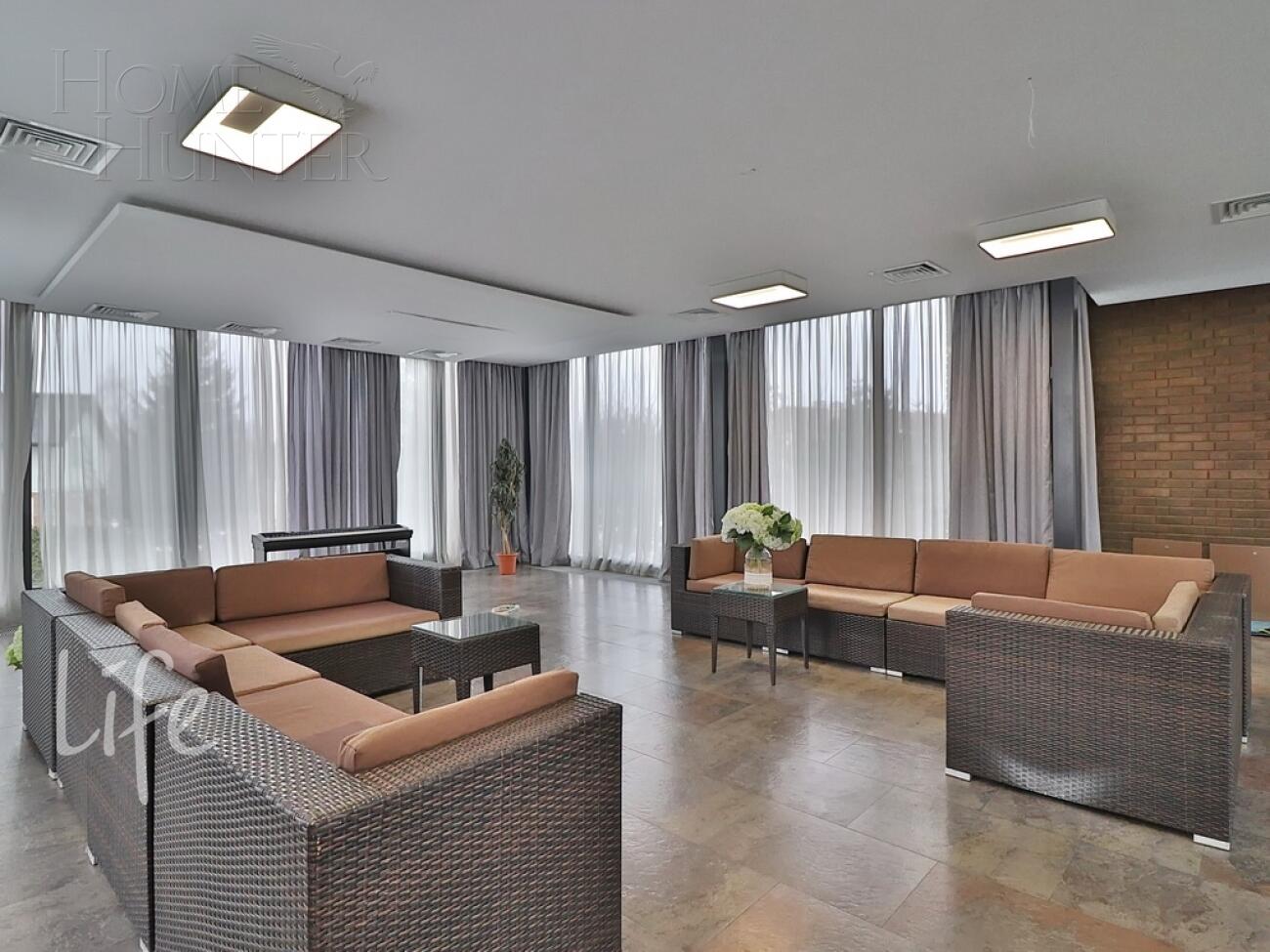 3-этажный коттедж 900 м² с отделкой