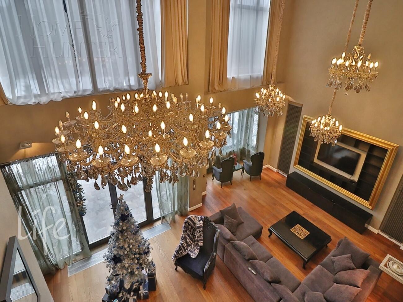 3-этажный коттедж 900 м² с отделкой