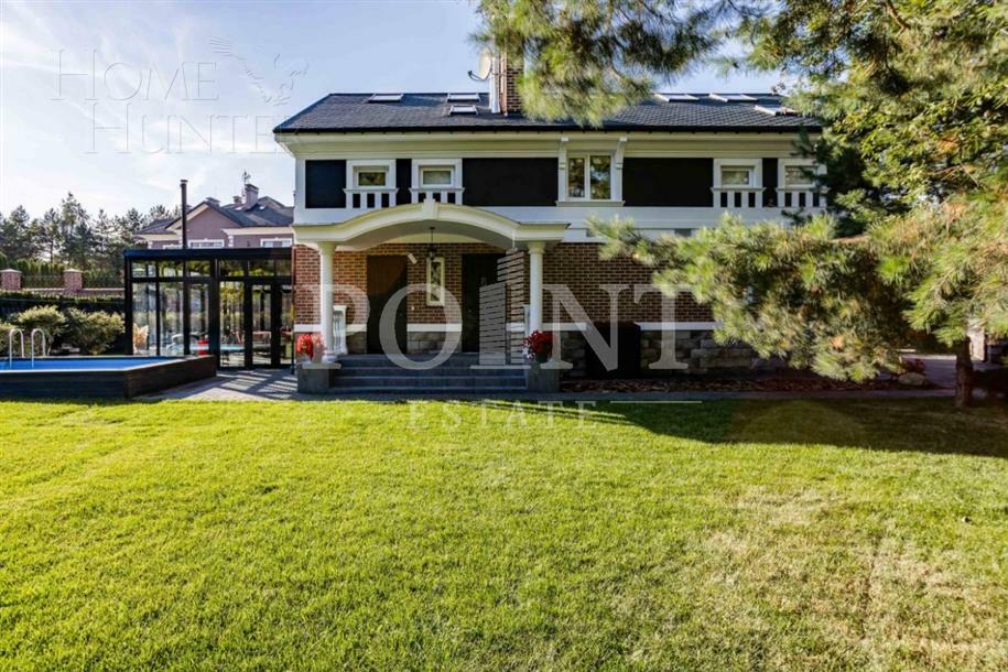 1-этажный коттедж 270 м² с отделкой