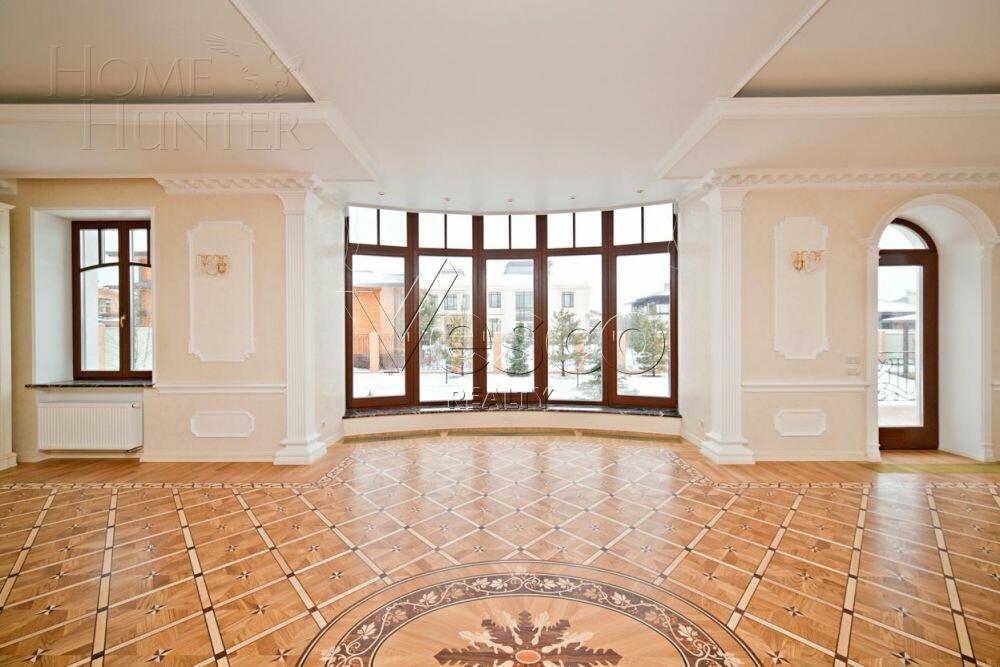 3-этажный коттедж 860 м² с отделкой