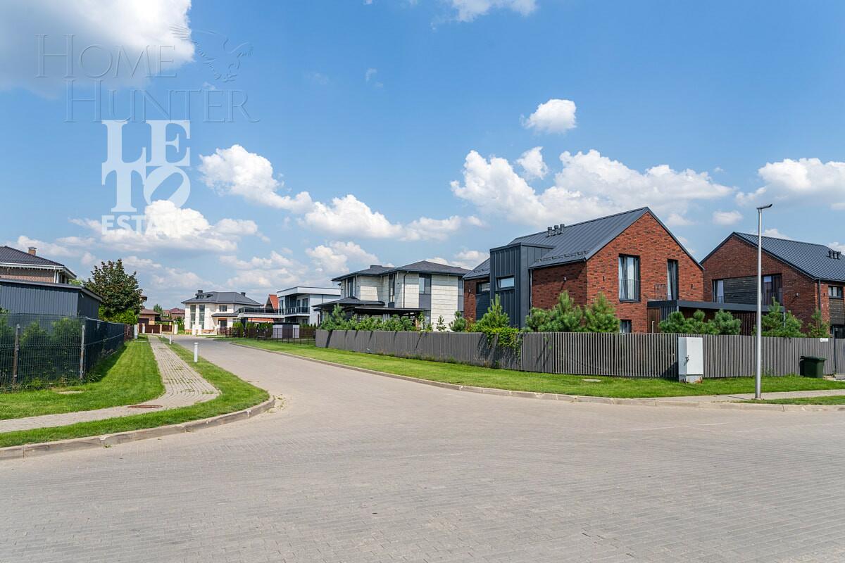 2-этажный коттедж 300 м² с отделкой