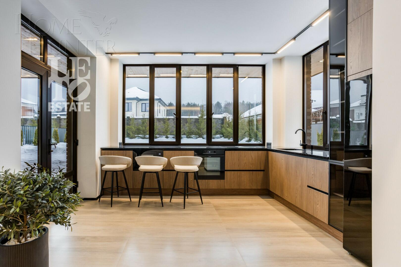 2-этажный коттедж 340 м² с отделкой