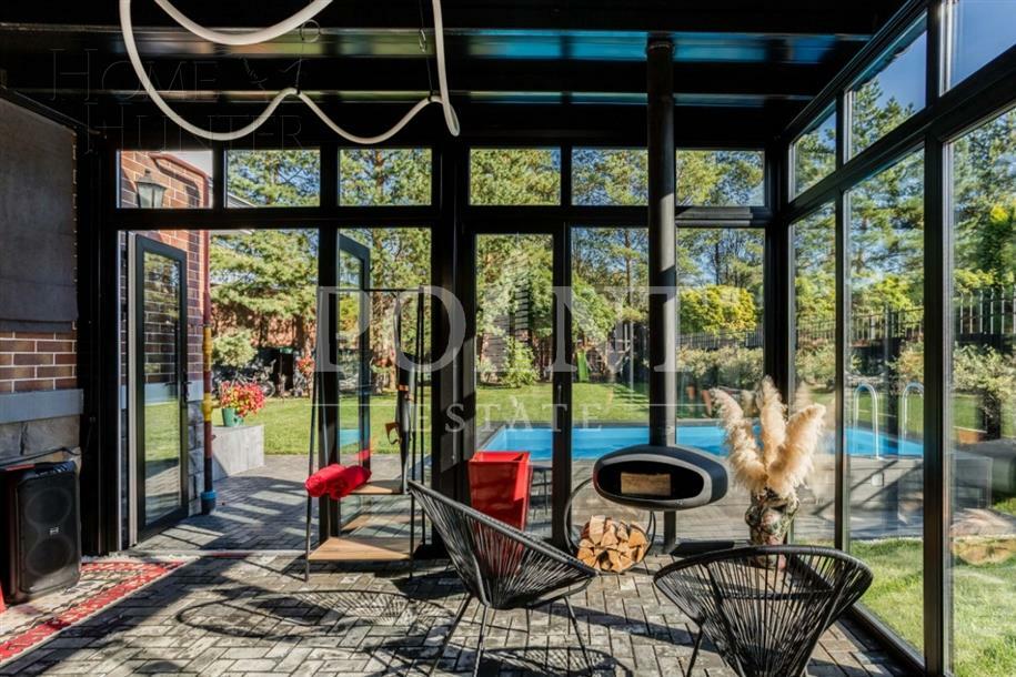 1-этажный коттедж 270 м² с отделкой