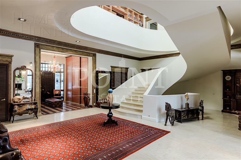 2-этажный коттедж 1 400 м² с отделкой