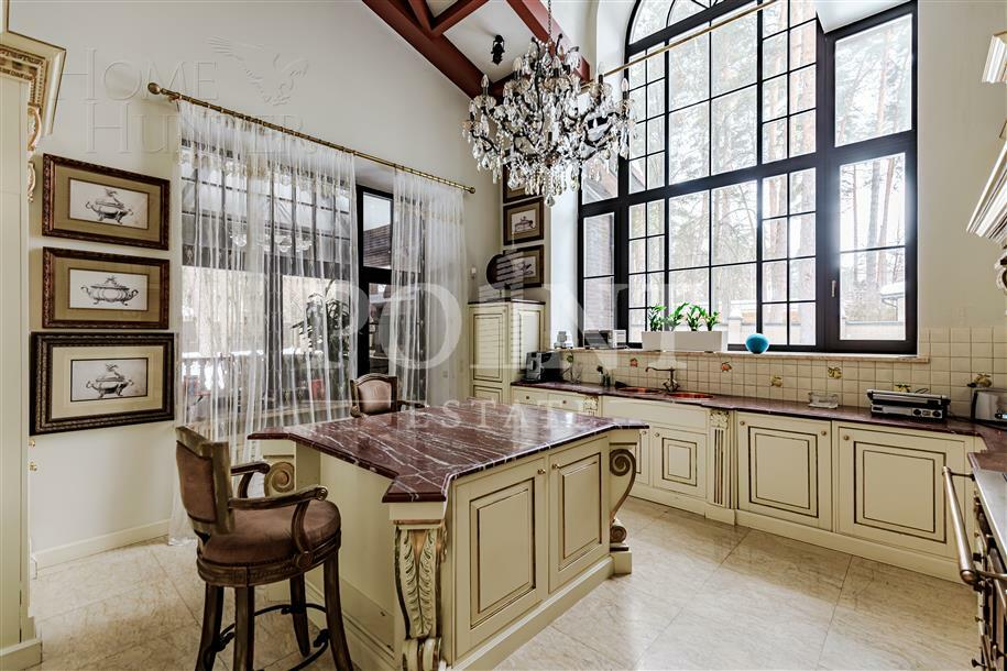2-этажный коттедж 1 400 м² с отделкой