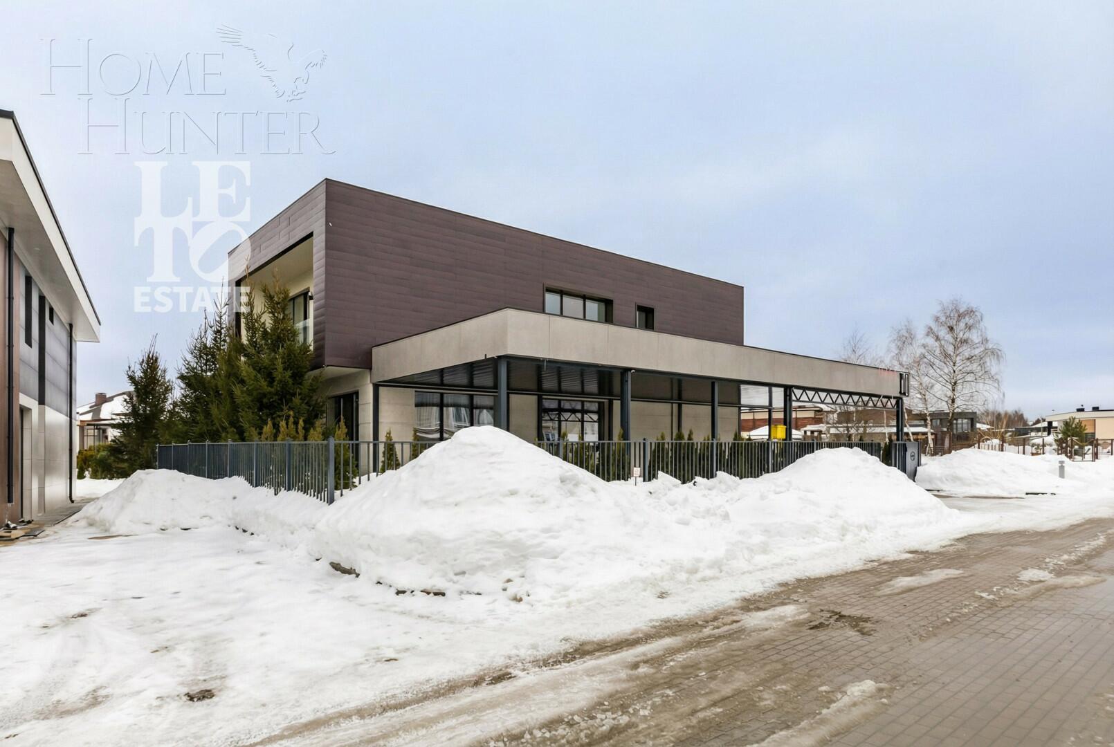 2-этажный коттедж 300 м² с отделкой