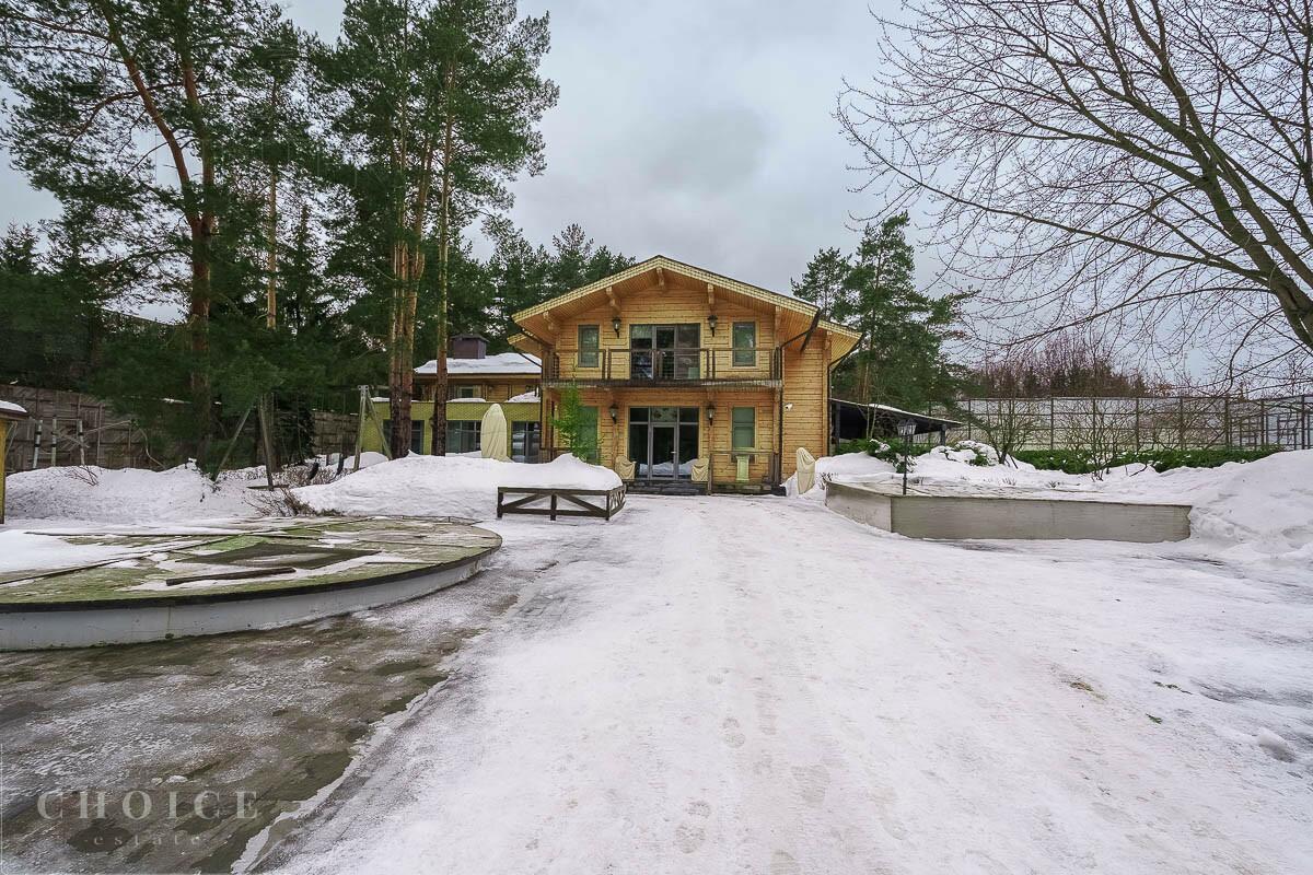 2-этажный коттедж 790 м² с отделкой