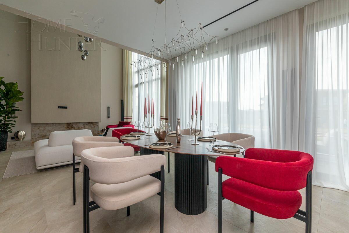 2-этажный коттедж 300 м² с отделкой