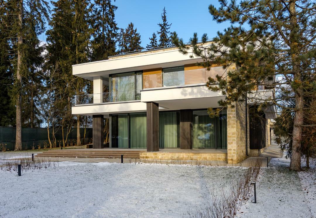 2-этажный коттедж 743 м² без отделки