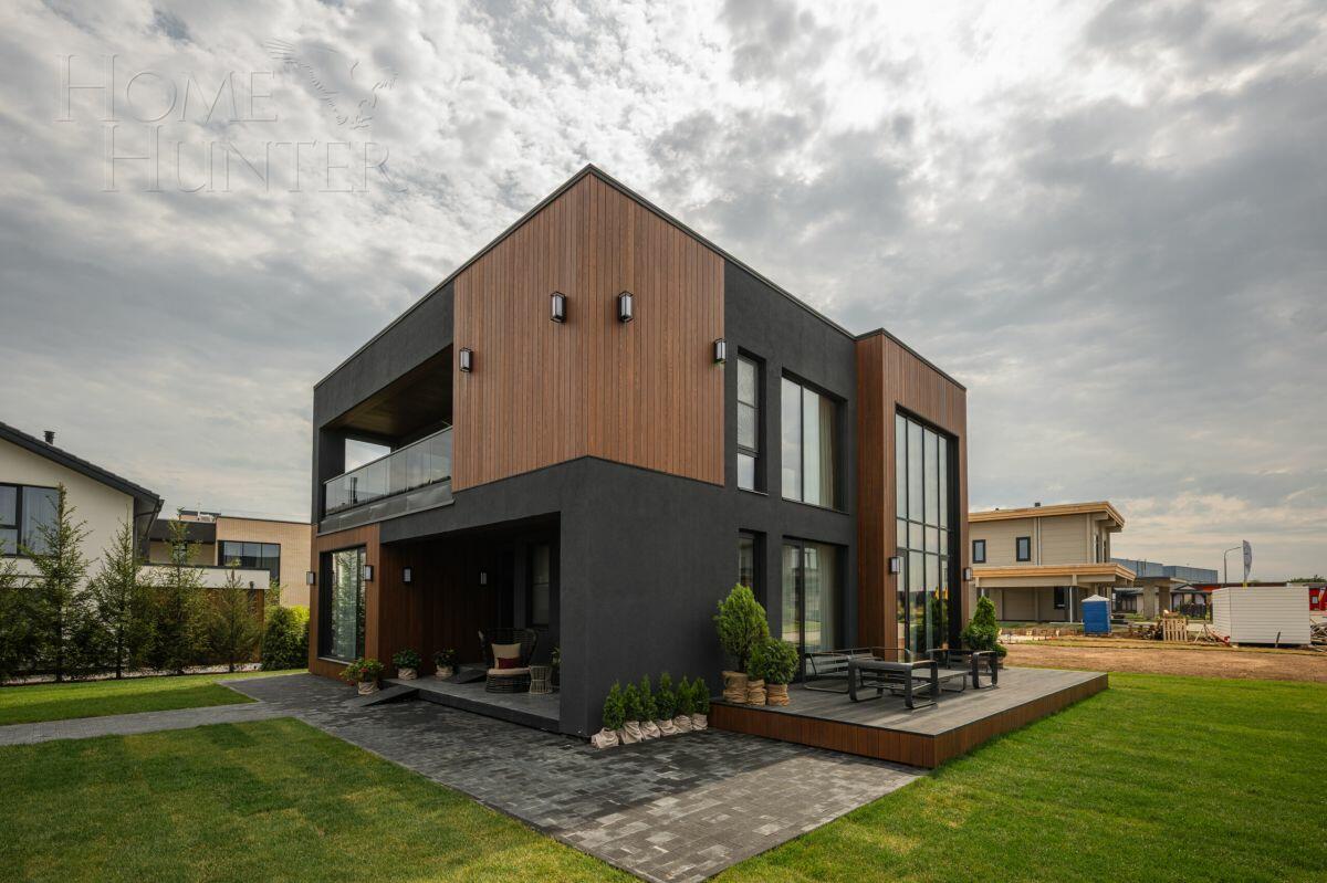 2-этажный коттедж 300 м² с отделкой