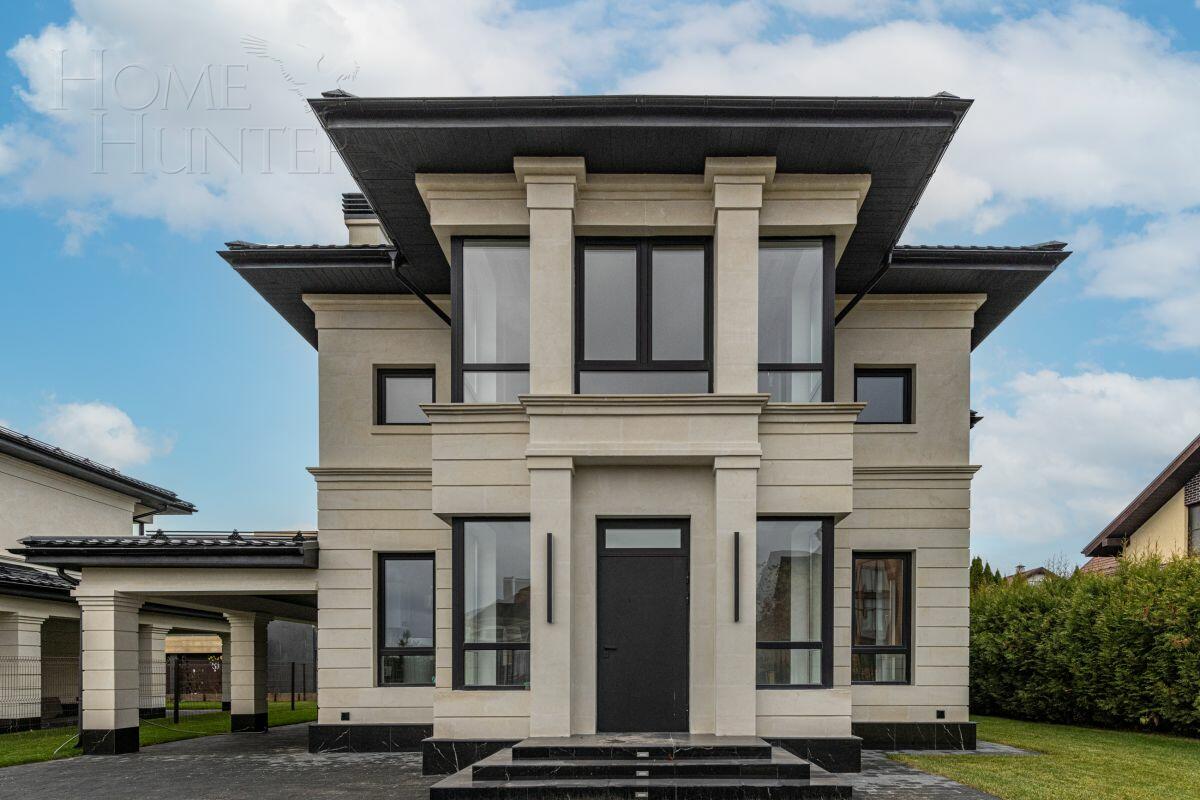 2-этажный коттедж 240 м² с отделкой