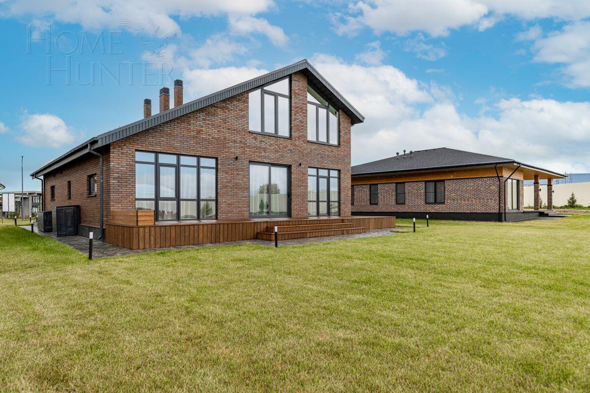 2-этажный коттедж 271 м² с отделкой