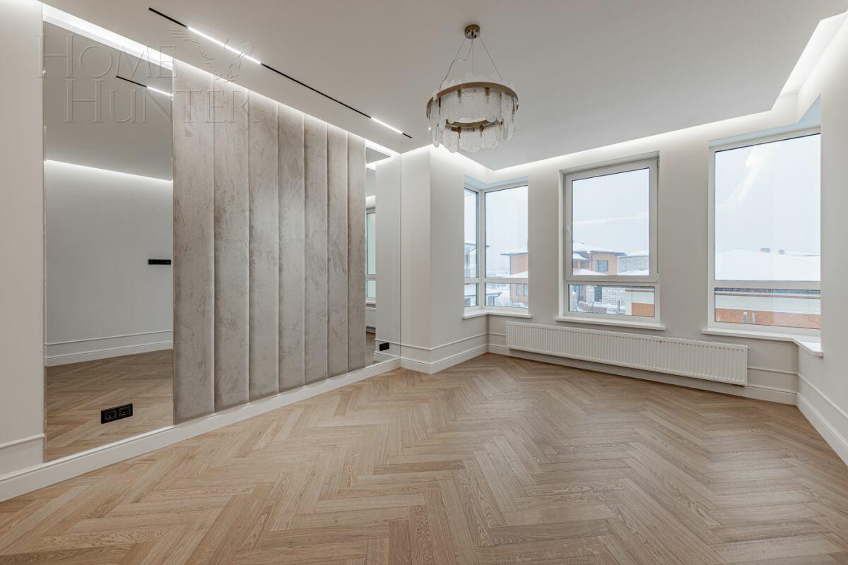 2-этажный коттедж 240 м² с отделкой