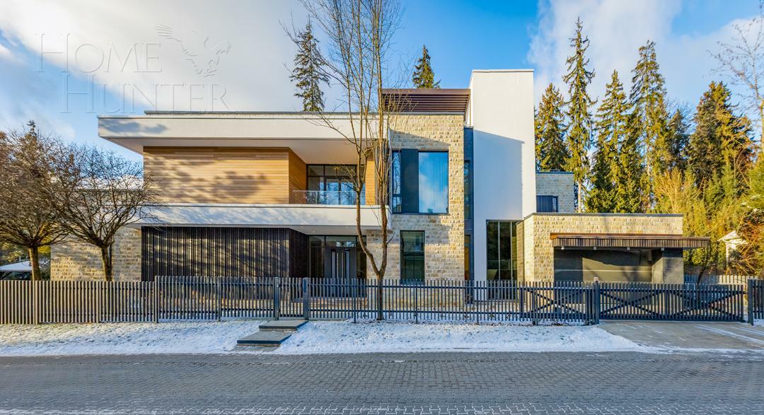 2-этажный коттедж 743 м² без отделки