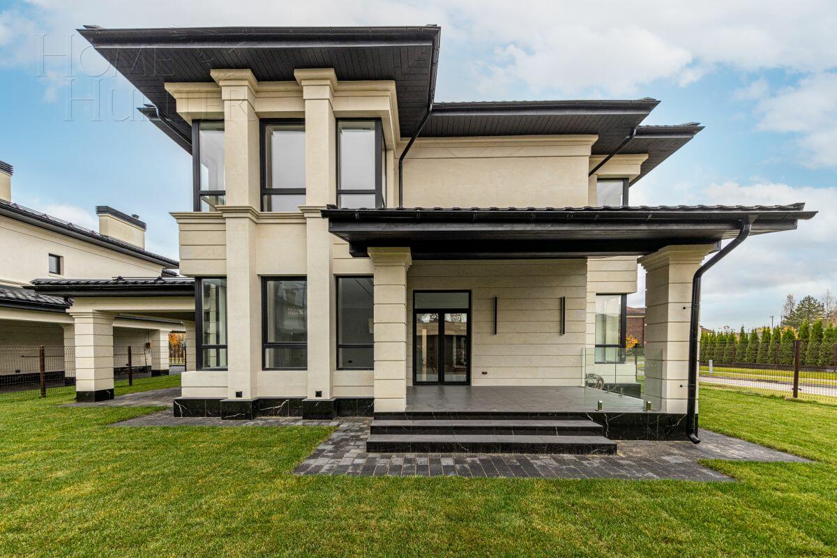 2-этажный коттедж 240 м² с отделкой