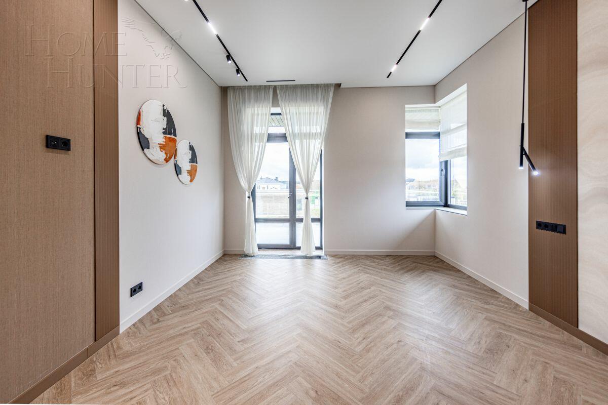 2-этажный коттедж 353 м² с отделкой