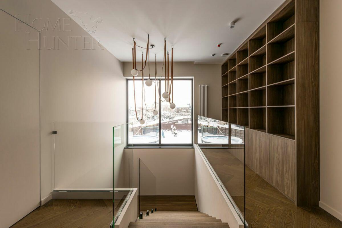 2-этажный коттедж 262 м² с отделкой