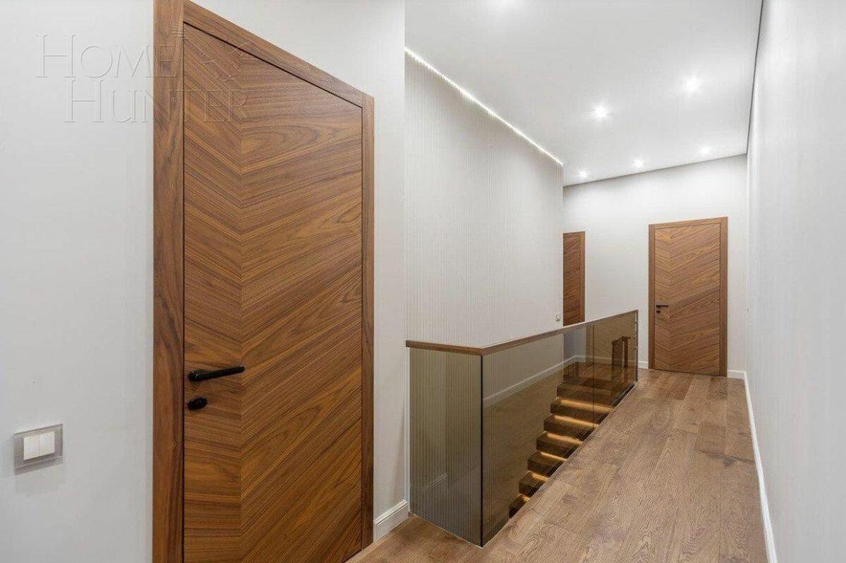 2-этажный коттедж 357 м² с отделкой