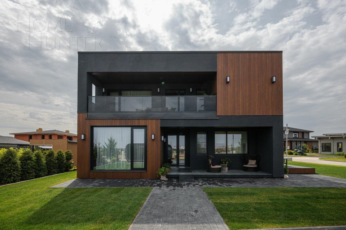 2-этажный коттедж 300 м² с отделкой