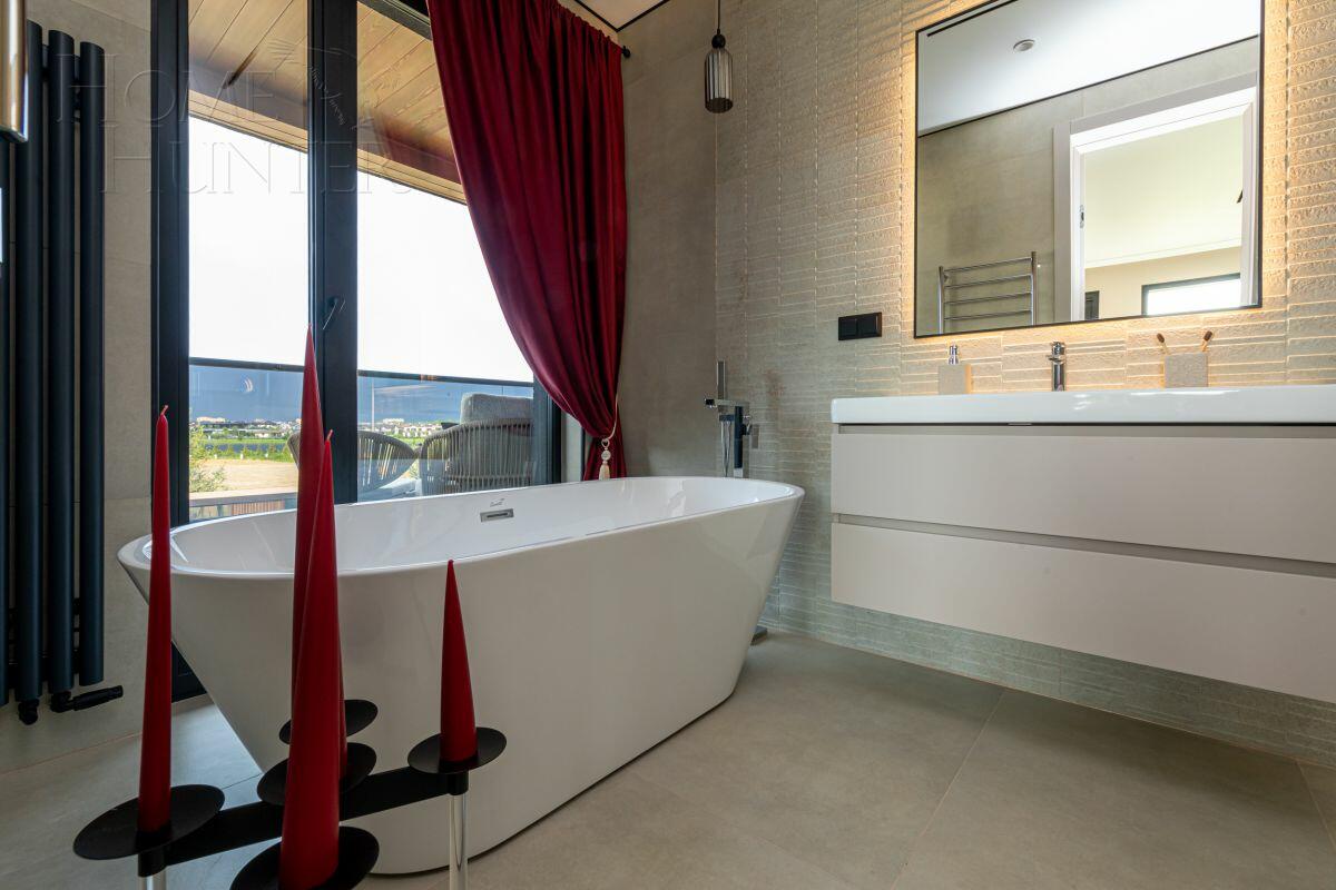 2-этажный коттедж 300 м² с отделкой