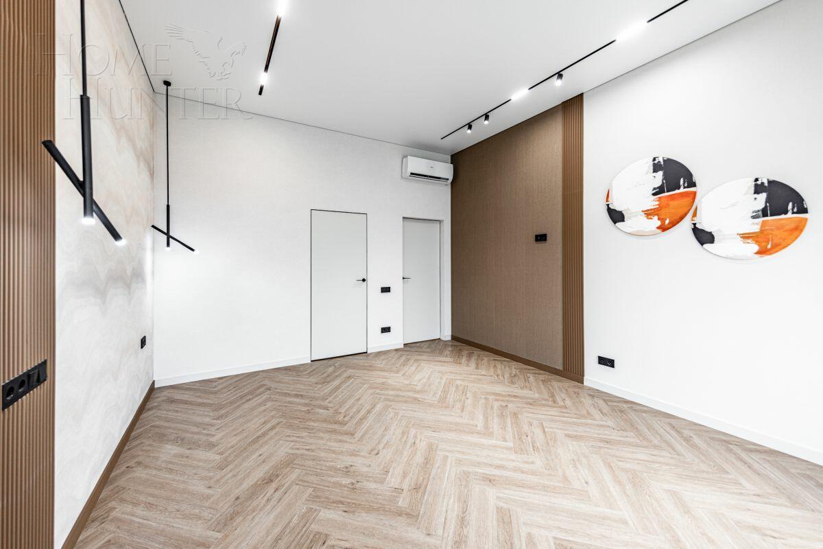 2-этажный коттедж 353 м² с отделкой