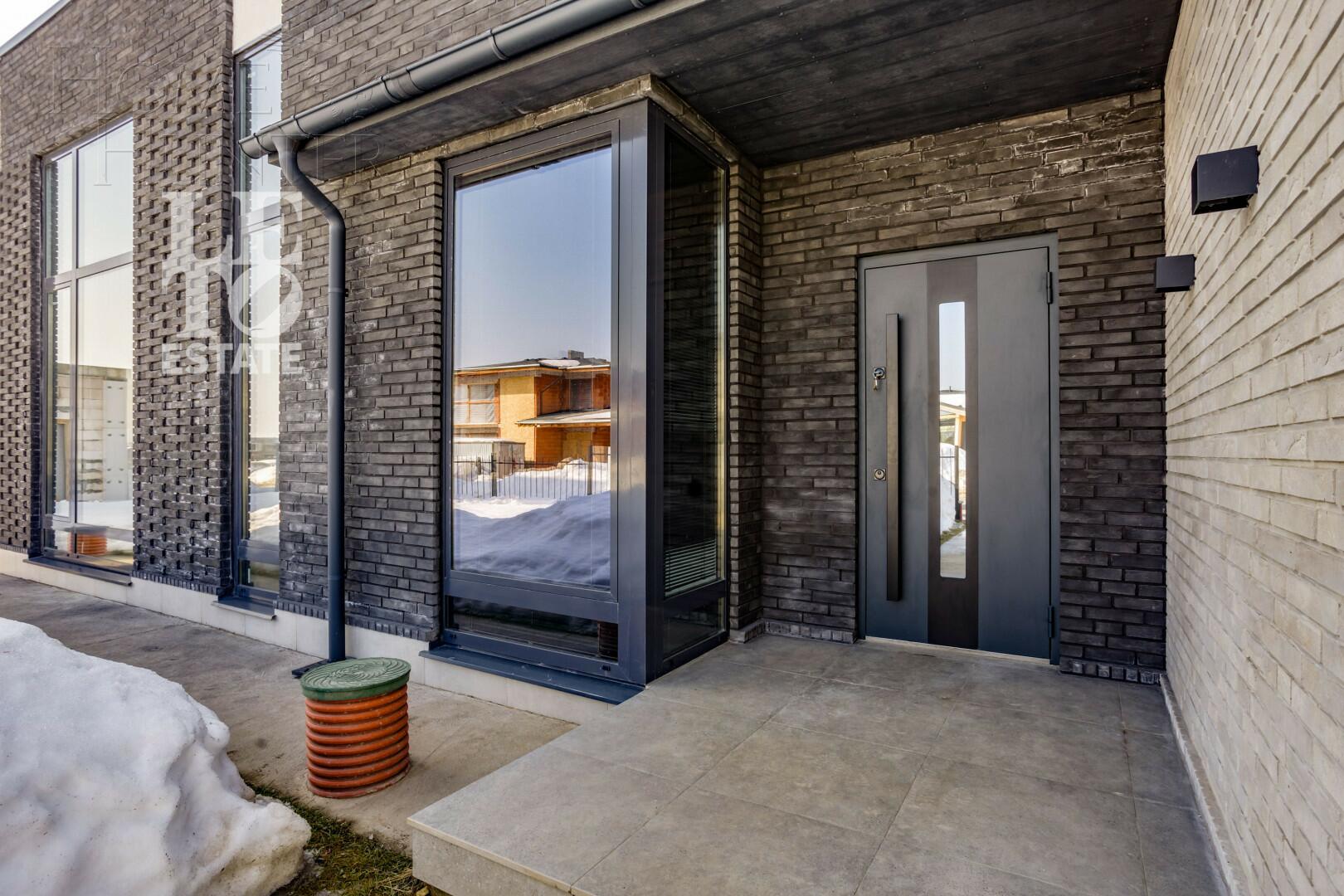 1-этажный коттедж 160 м² без отделки