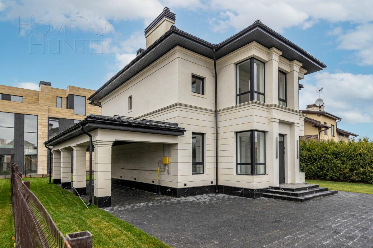 2-этажный коттедж 240 м² с отделкой