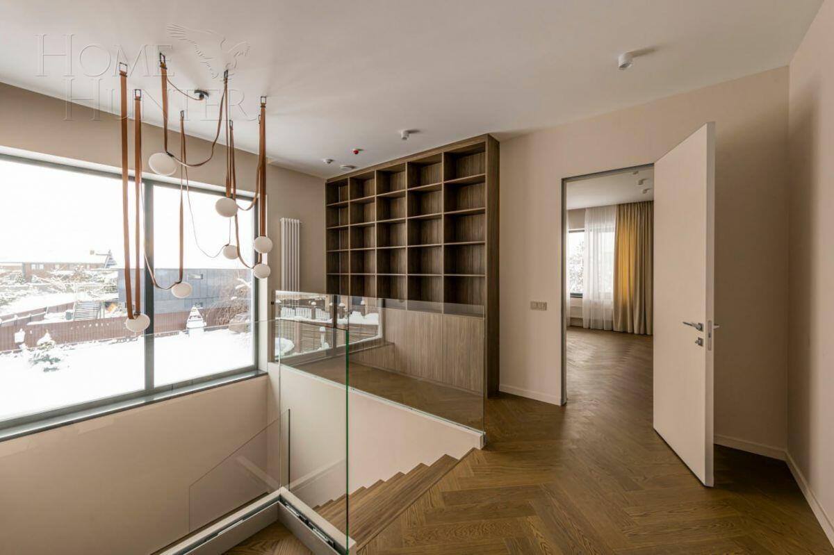 2-этажный коттедж 262 м² с отделкой