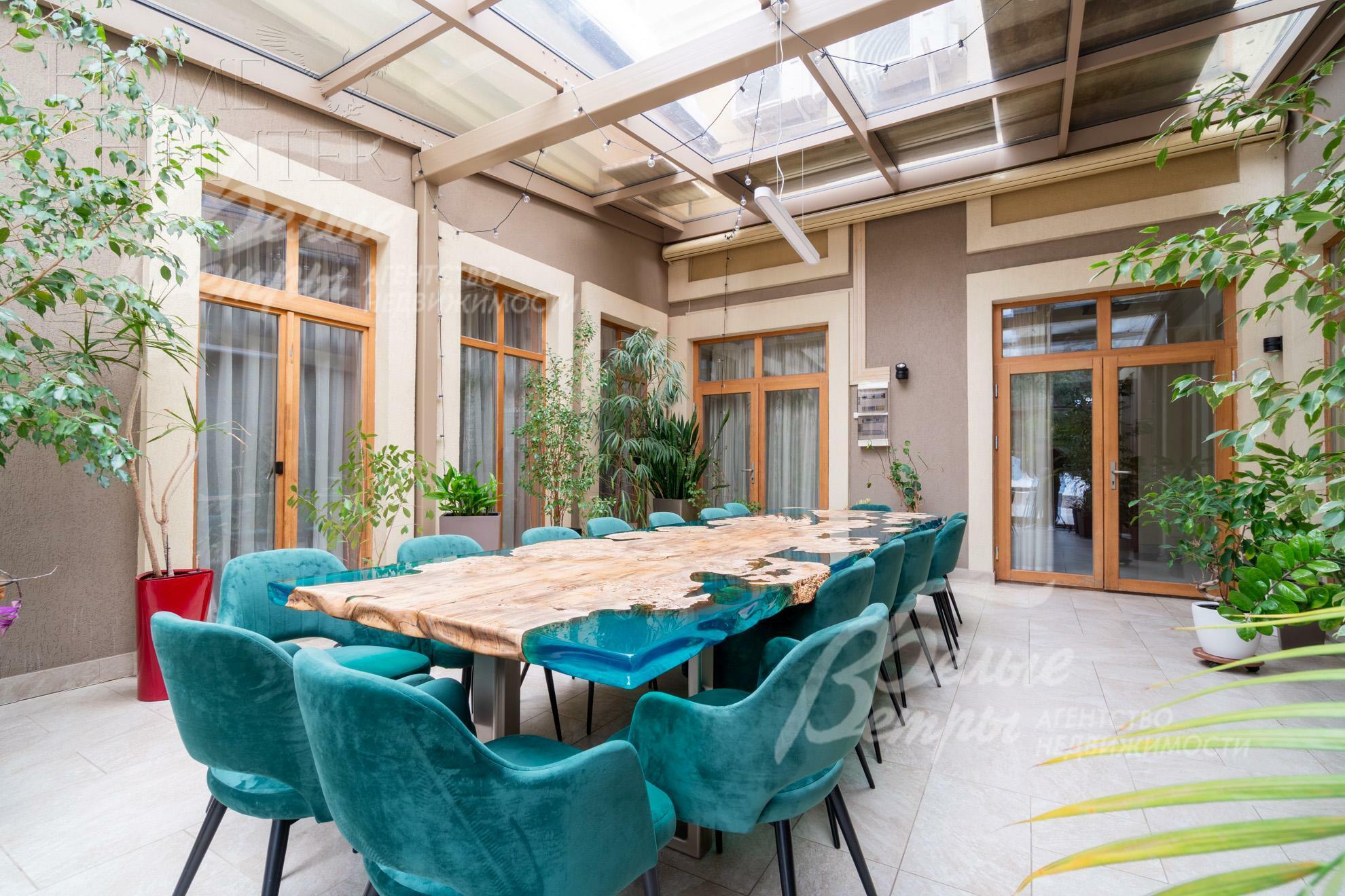 2-этажный коттедж 700 м² с отделкой