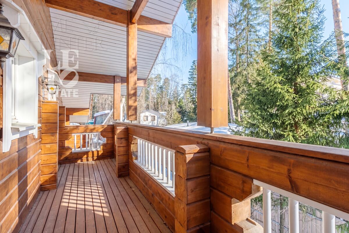 6-этажный коттедж 271 м² с отделкой