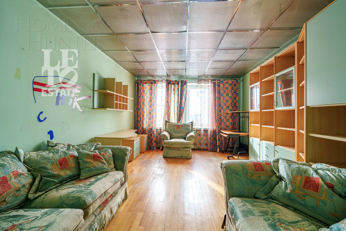 3-этажный коттедж 840 м² с отделкой