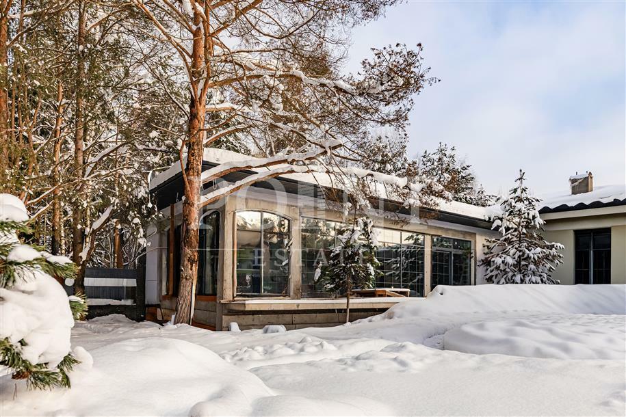 2-этажный коттедж 900 м² с отделкой