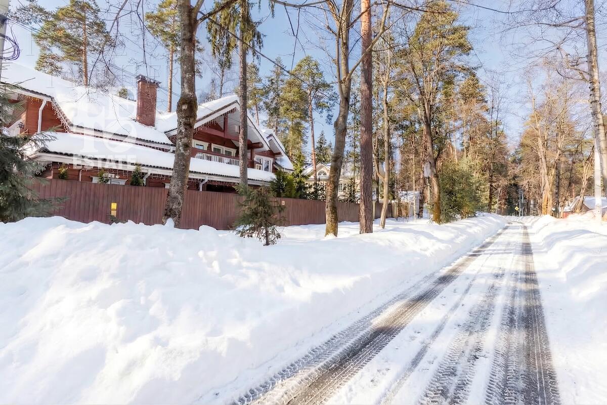 6-этажный коттедж 271 м² с отделкой