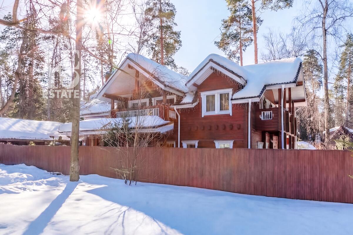 6-этажный коттедж 271 м² с отделкой