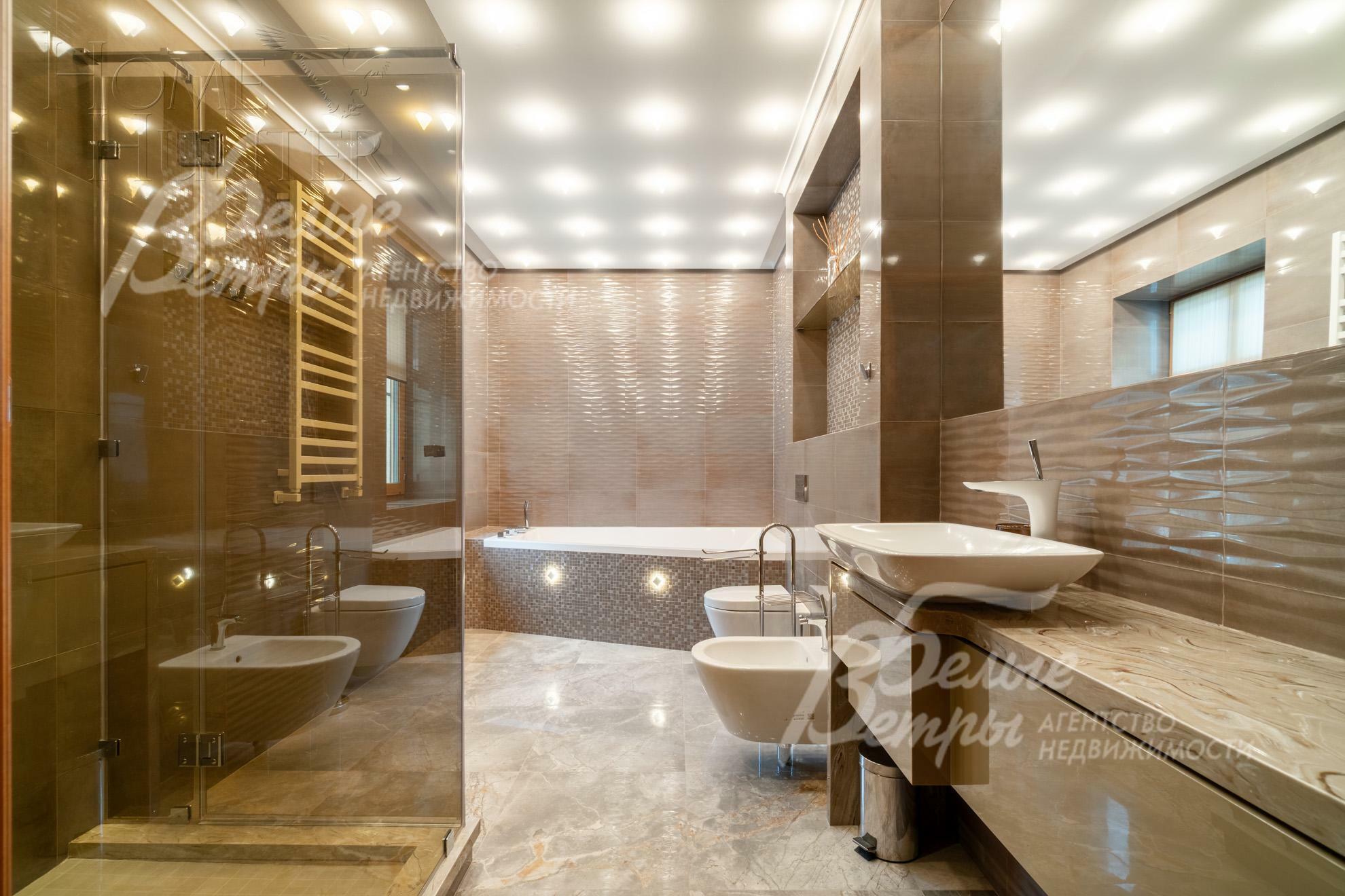 2-этажный коттедж 700 м² с отделкой