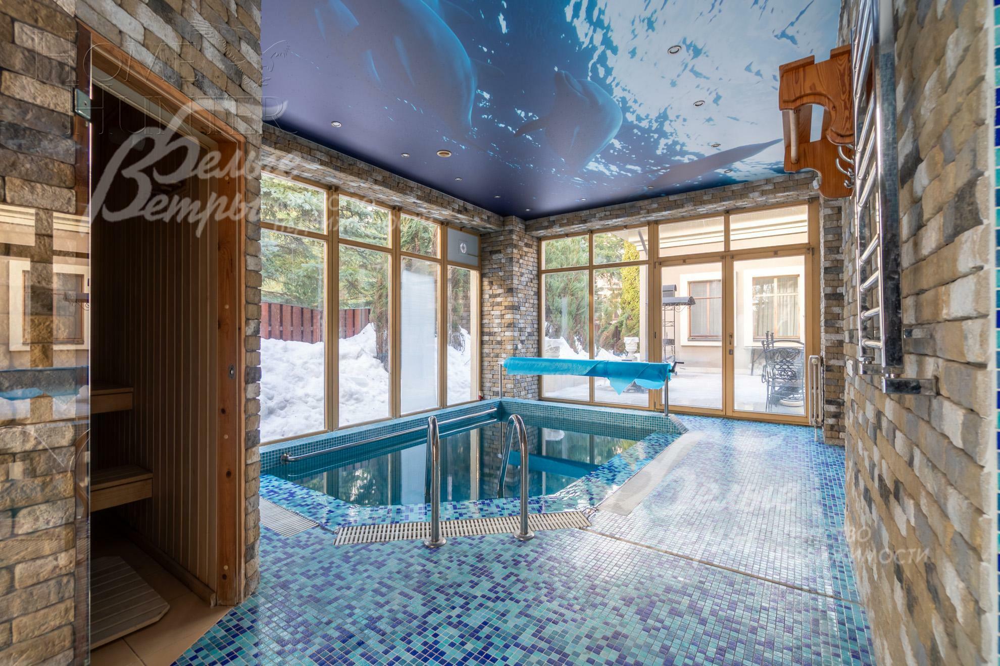 2-этажный коттедж 700 м² с отделкой