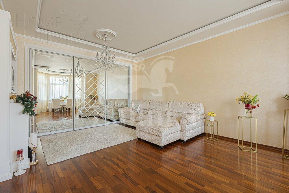 3-КОМН. КВАРТИРА С ОТДЕЛКОЙ 99.9 М² НА 3 ЭТАЖЕ