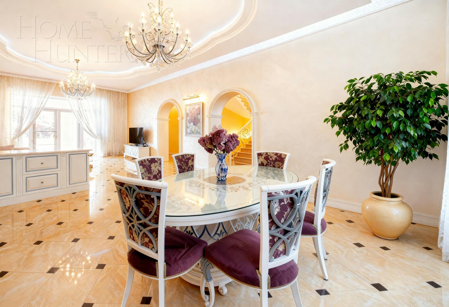 3-этажный коттедж 707.9 м² с отделкой