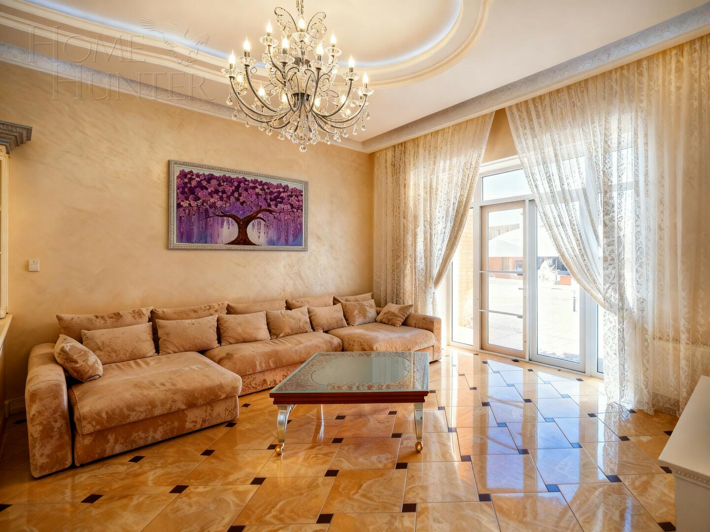 3-этажный коттедж 707.9 м² с отделкой