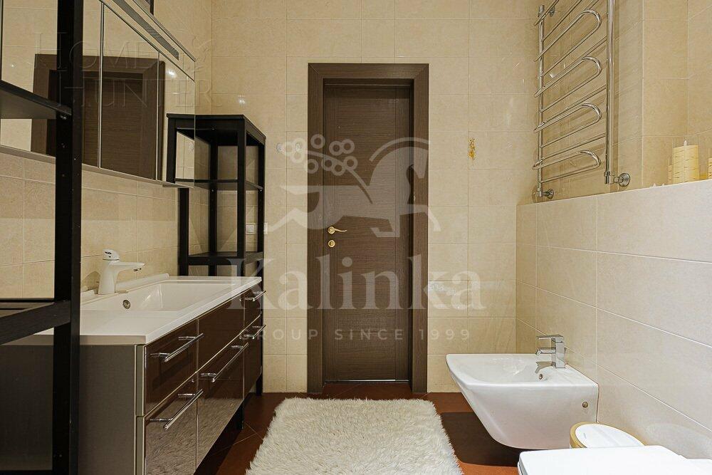 3-КОМН. КВАРТИРА С ОТДЕЛКОЙ 99.9 М² НА 3 ЭТАЖЕ