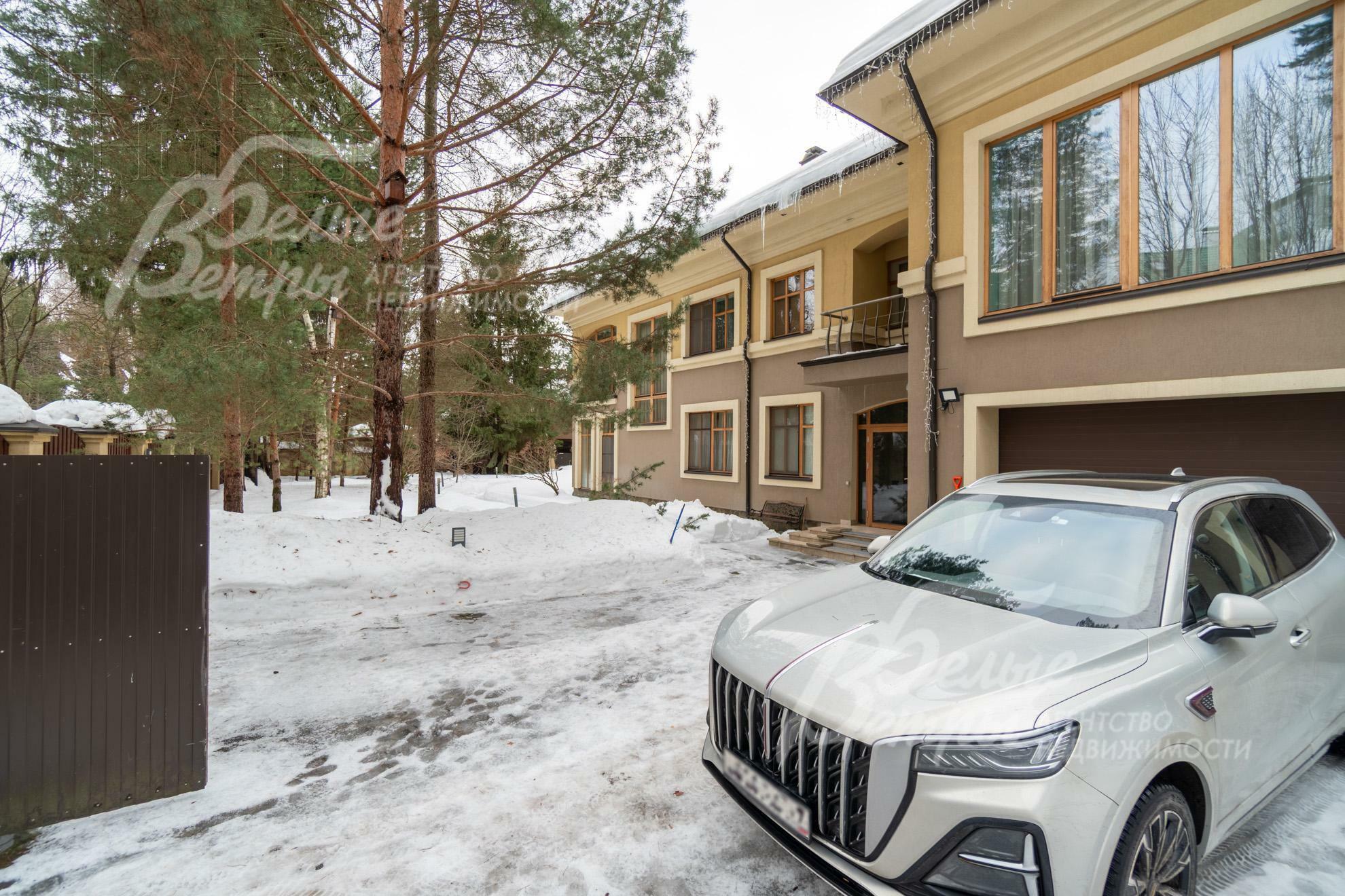 2-этажный коттедж 700 м² с отделкой