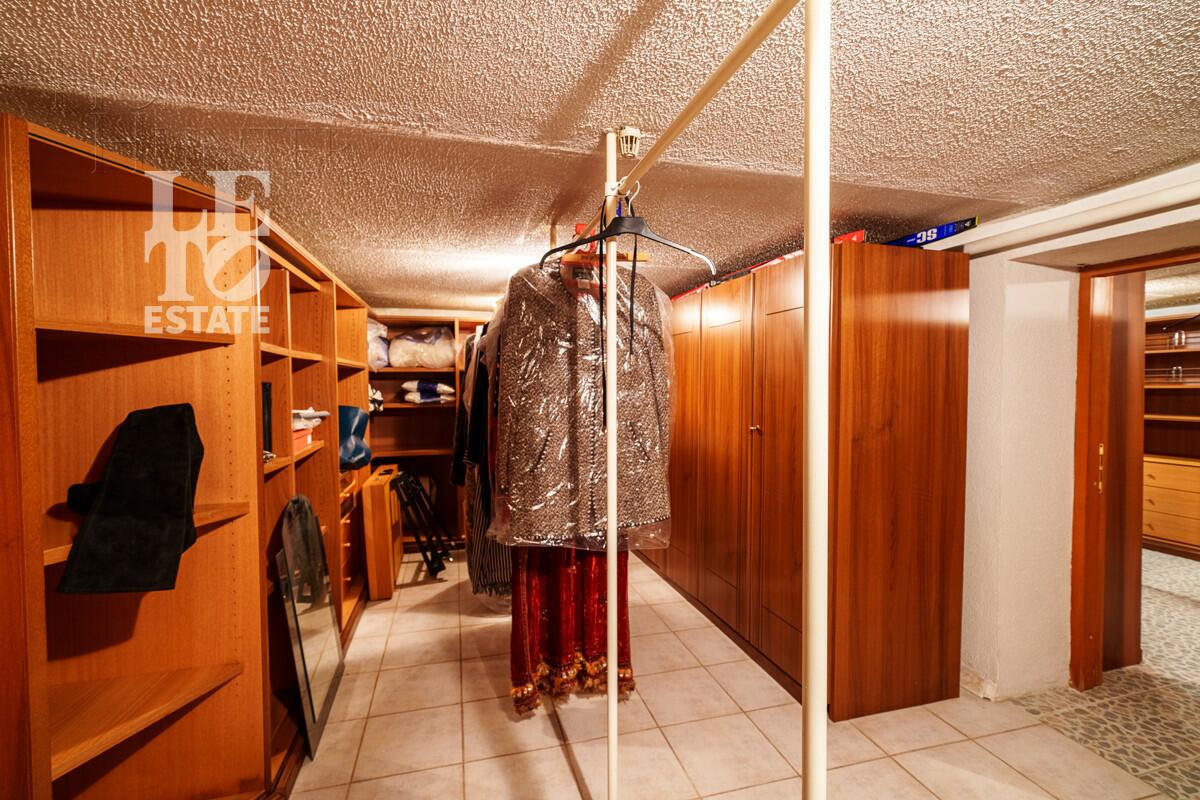 3-этажный коттедж 840 м² с отделкой