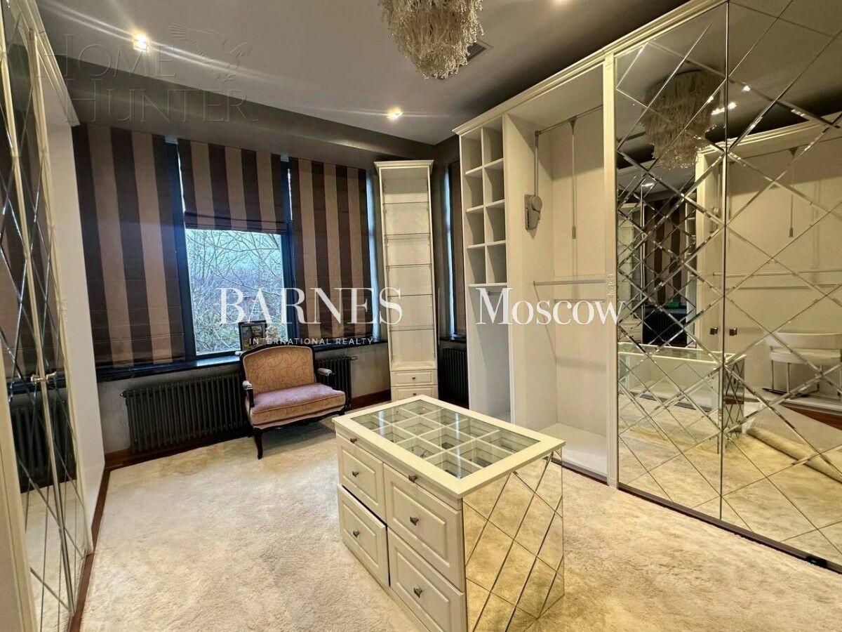 2-этажный коттедж 750 м² с отделкой