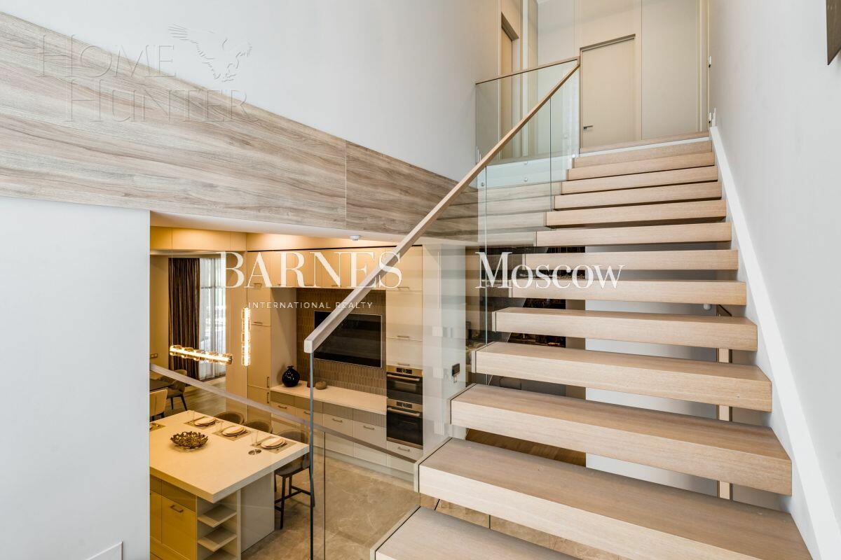 2-этажный коттедж 380 м² с отделкой