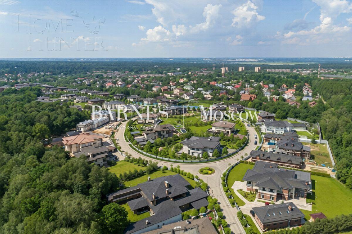 2-этажный коттедж 1 028.6 м² без отделки