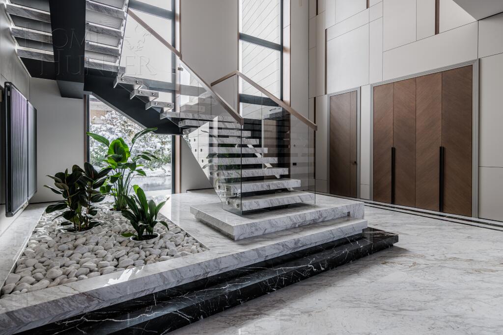 2-этажный коттедж 1 731 м² с отделкой