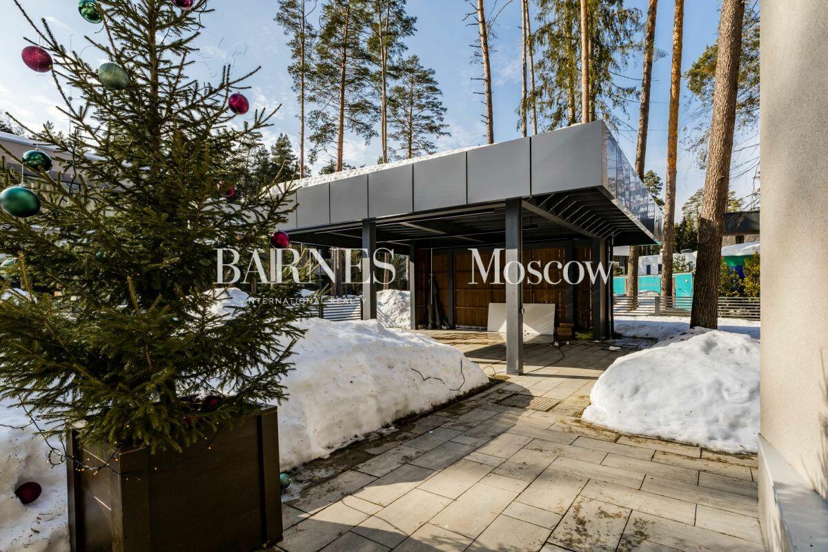 2-этажный коттедж 400 м² с отделкой