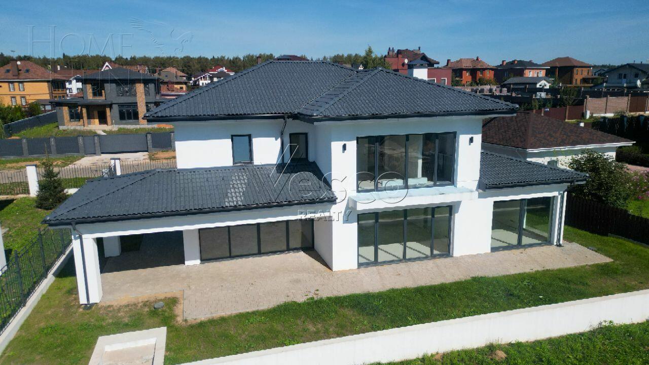 2-этажный коттедж 303 м² без отделки