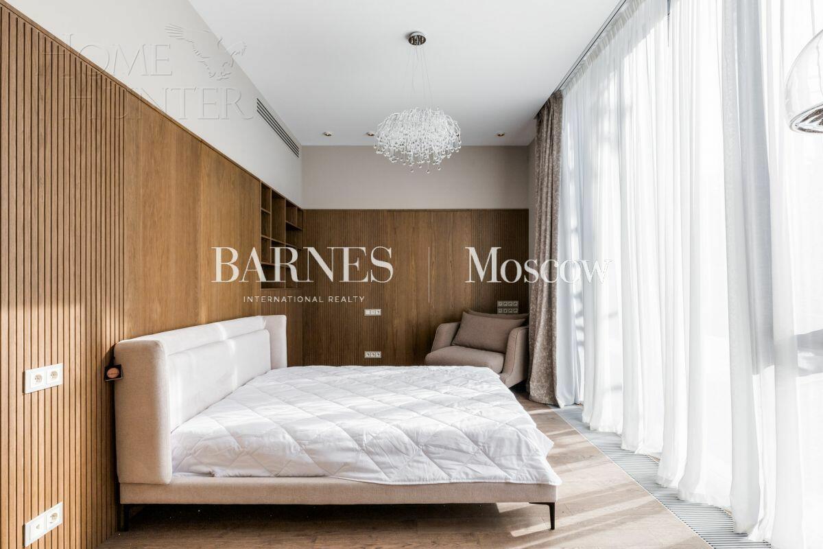 2-этажный коттедж 400 м² с отделкой